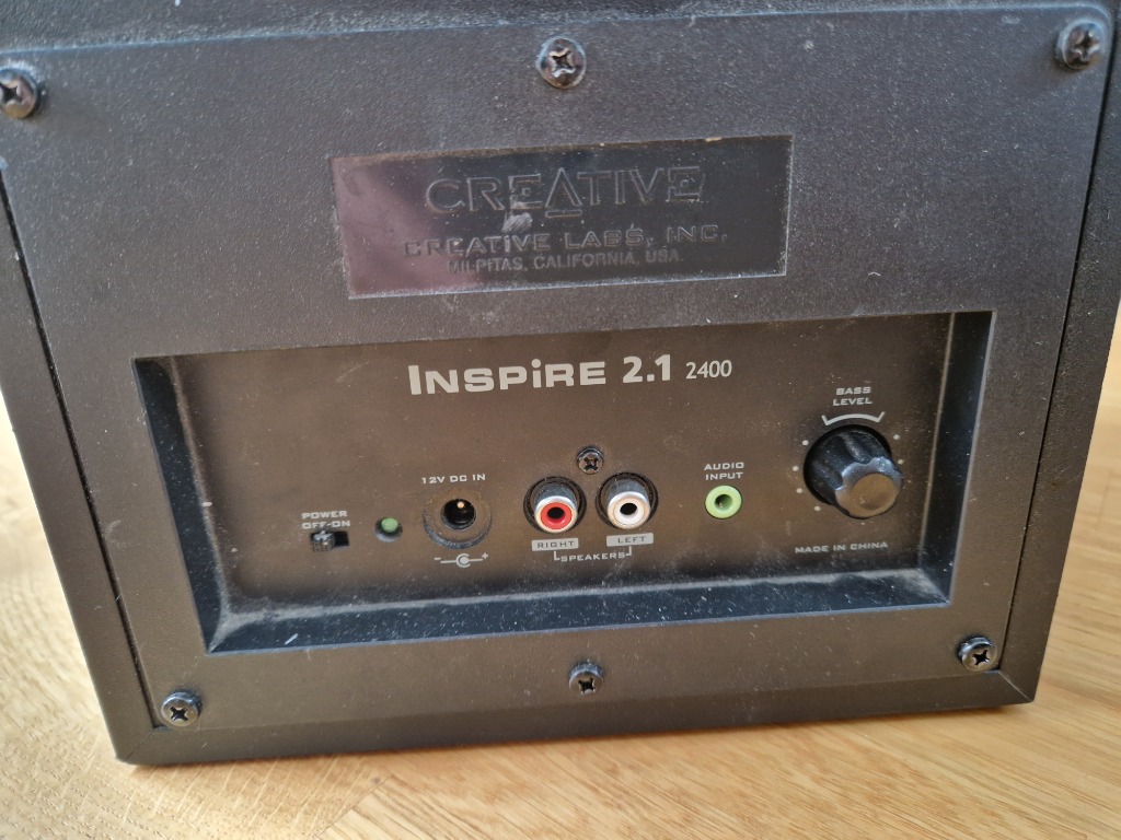Creative 2400 on sale inspire 2.1