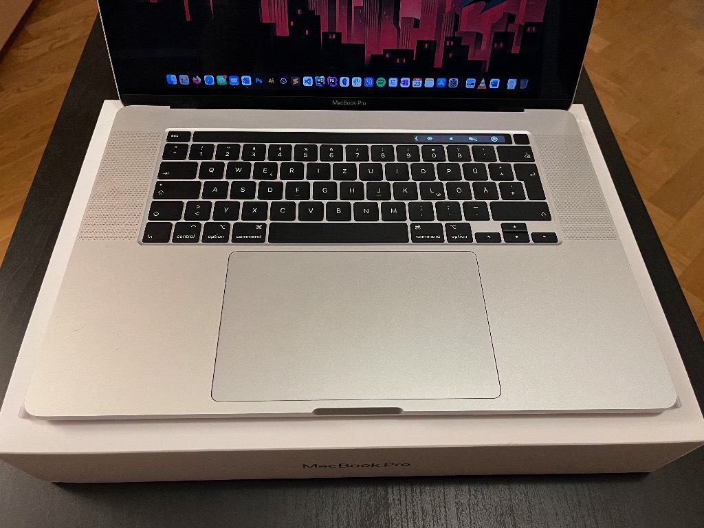 Apple macbook pro 16