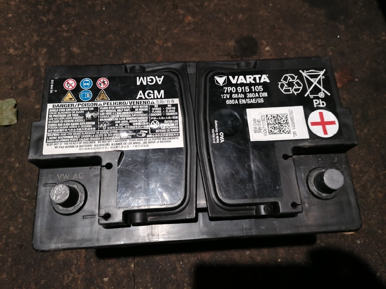 Battery 7p0915105 12v 68ah audi vw