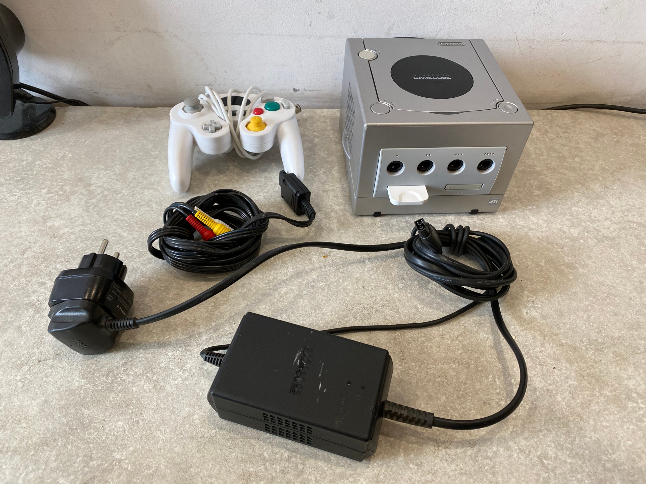 Nintendo gamecube - купить в DARSTAR