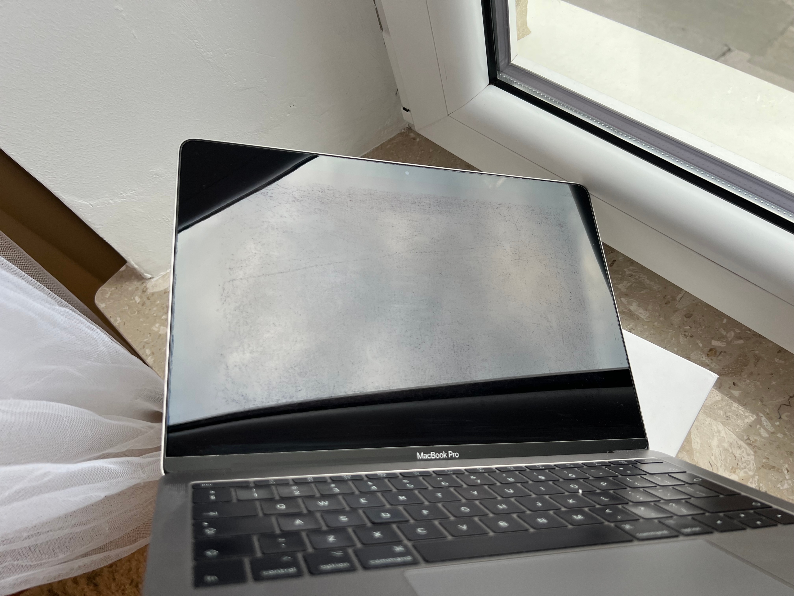 Apple macbook pro 13” 2017 2ghz i5 8gb 256gb серый - купить в DARSTAR