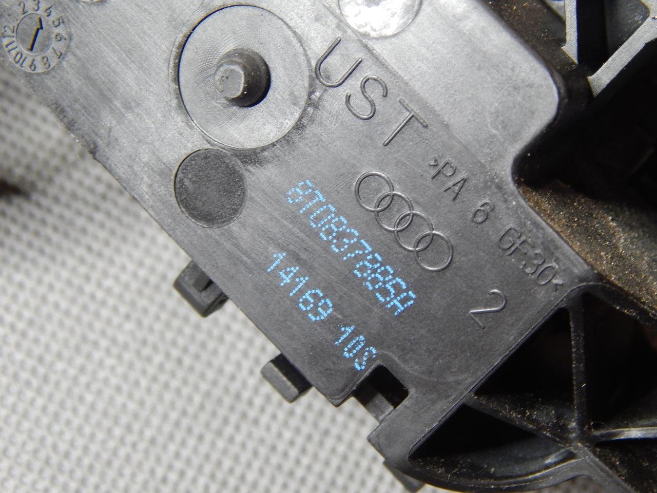 Q5 8R handle exterior left rear part LX7W 8T0837885A