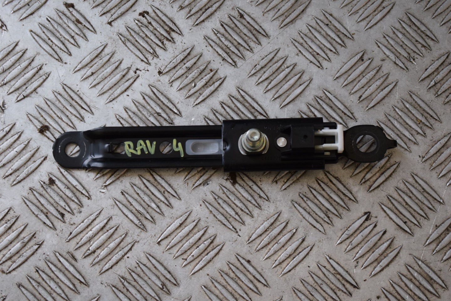 REGULACJA PASOW SUWAK TOYOTA RAV4 IV 2014