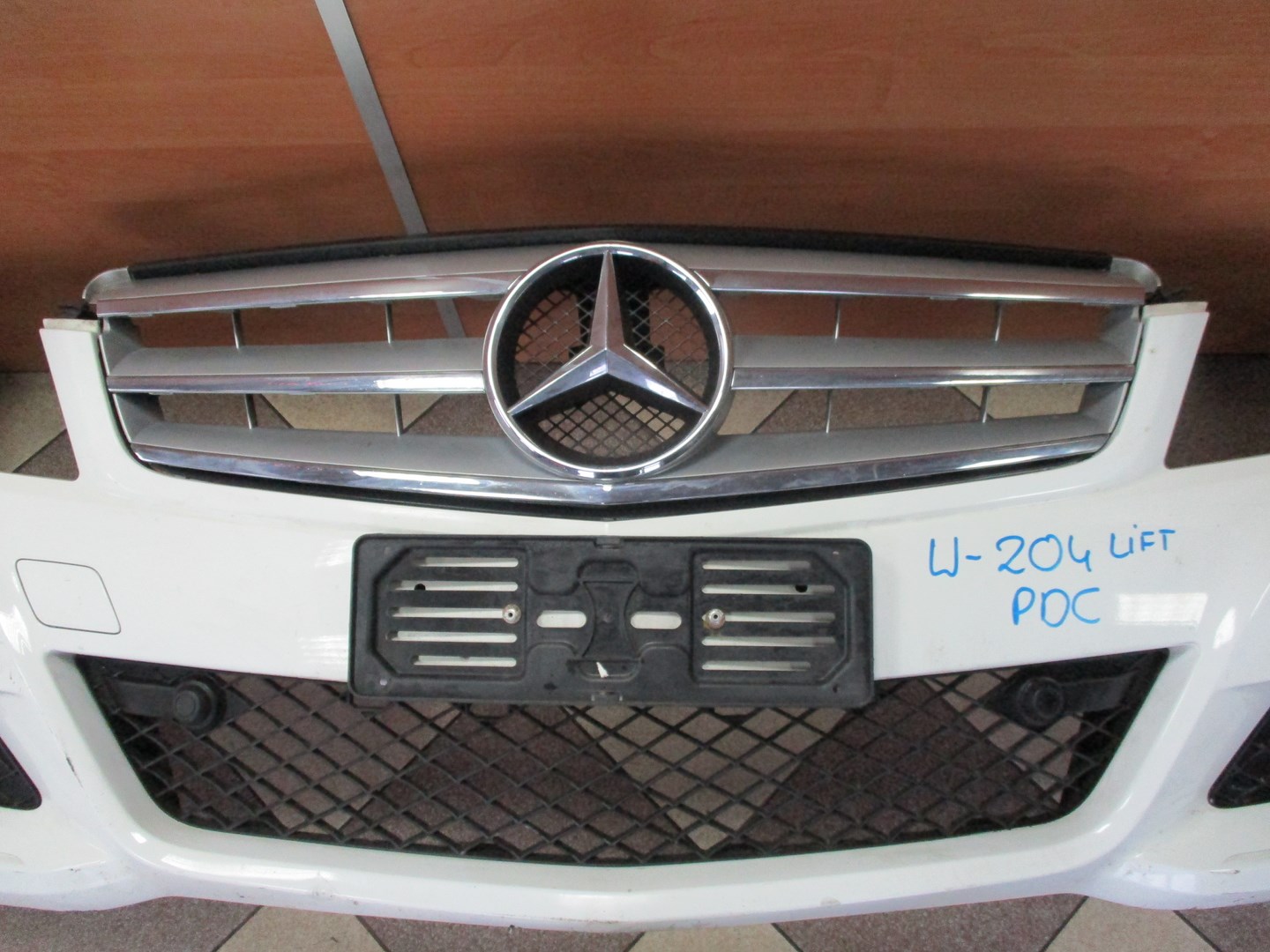 FRONTSTOSSSTANGE MERCEDES C KLASA 204 LIFT PDC