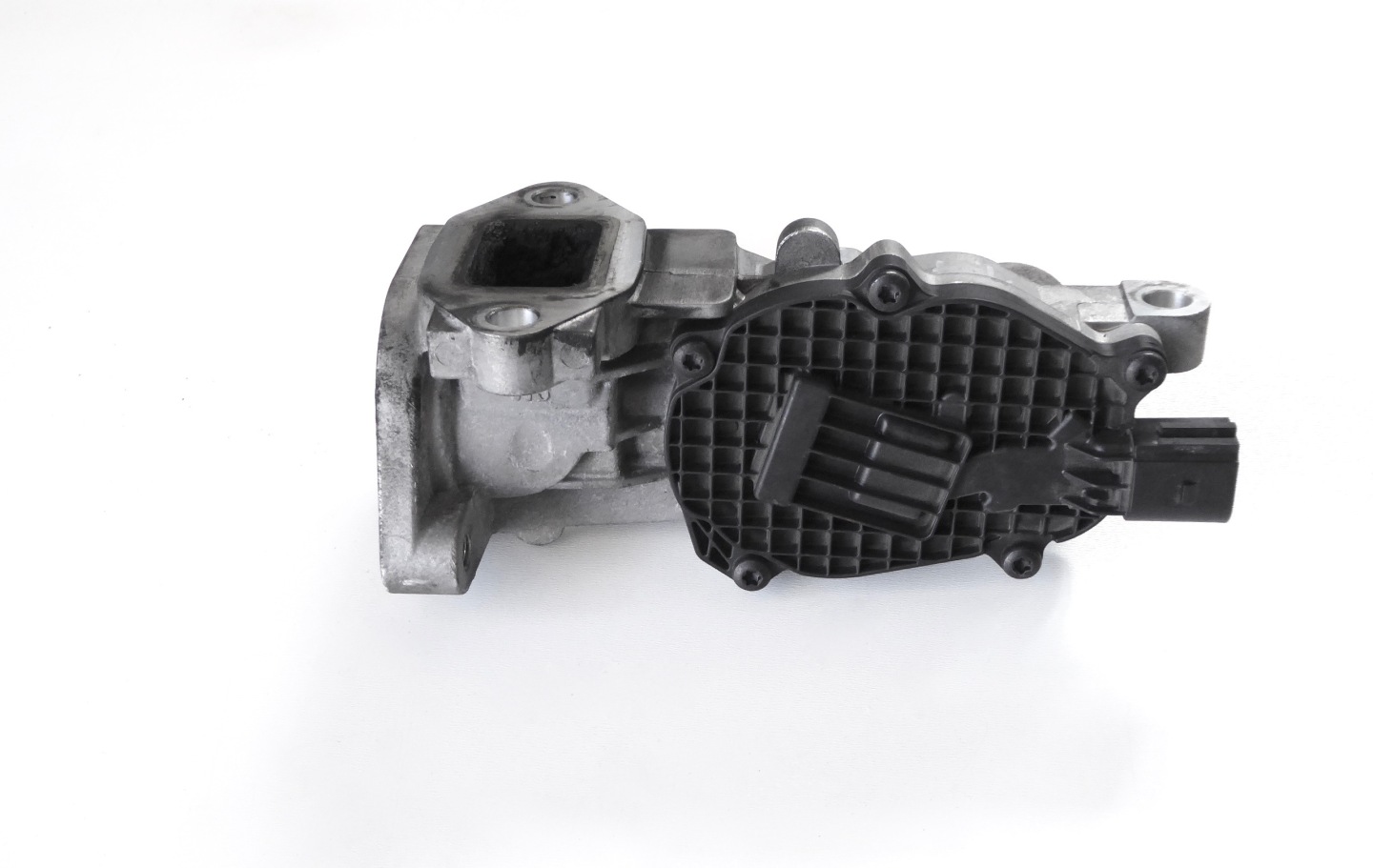 RECYRKULATOR Gaz EGR OPEL ASTRA J 4 1.7 CDTI