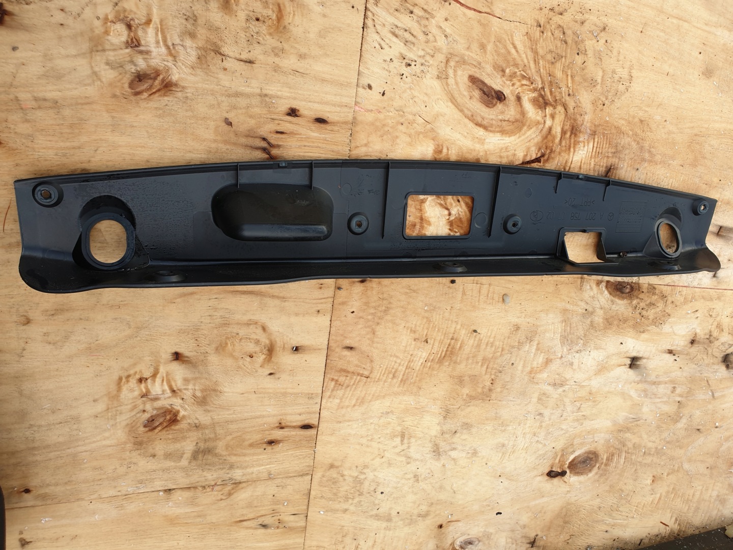 moulding bonnet boot MERCEDES E W207 COUPE OE