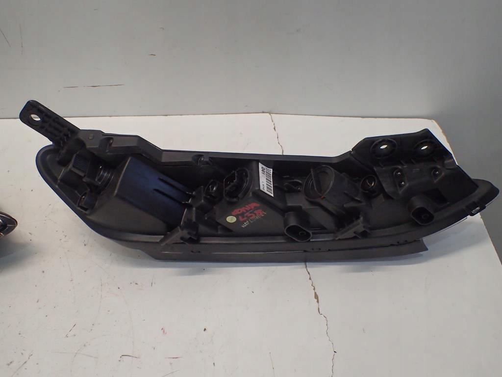 light front front left HYUNDAI KONA 17- LED