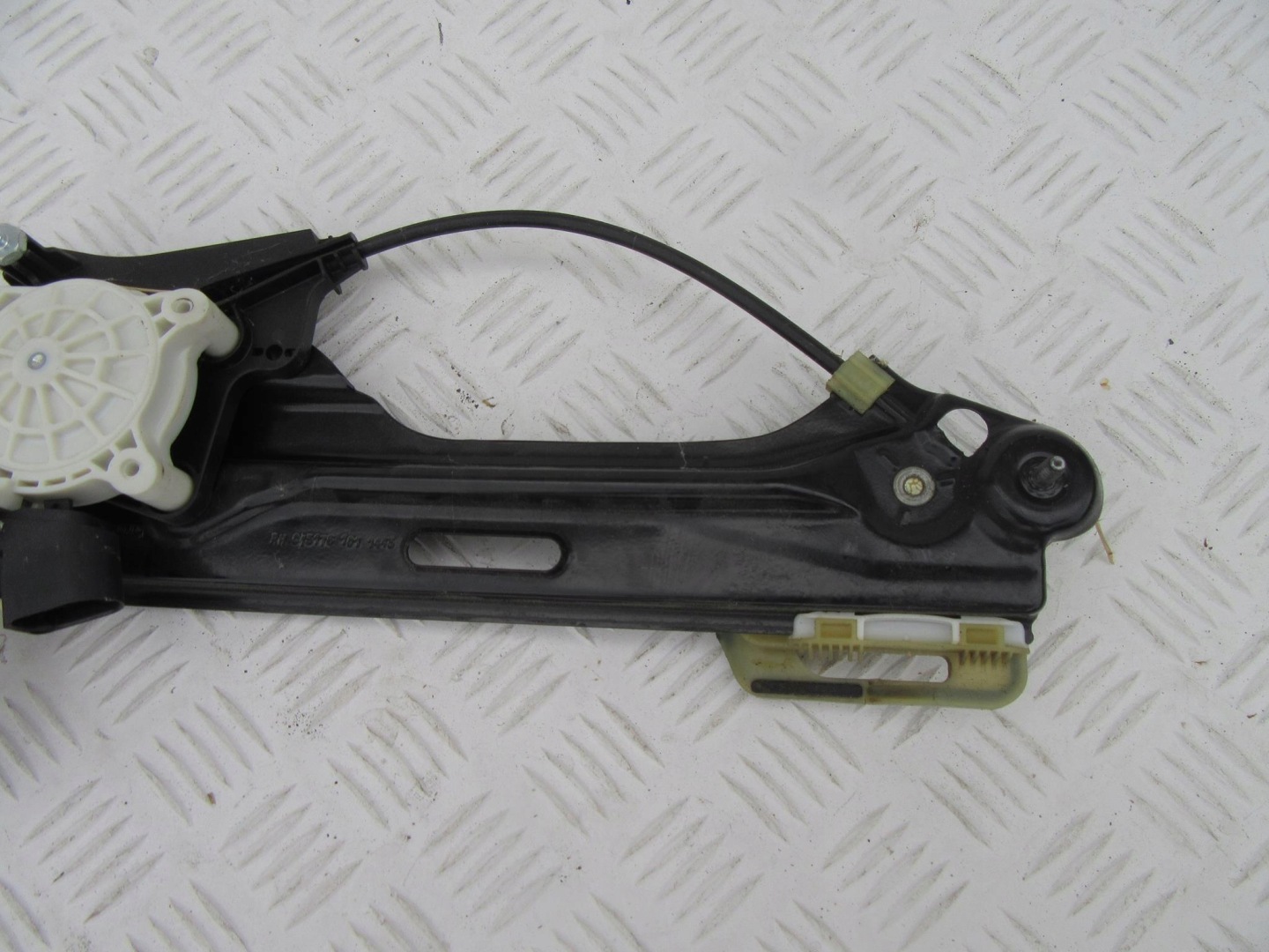 BMW X3 F25 mechanism lifting windows left front