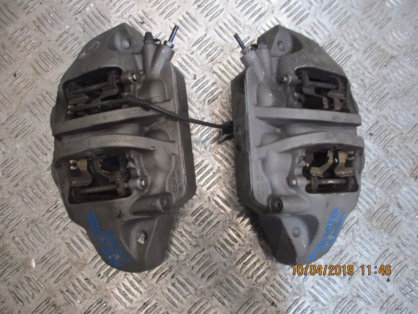 caliper calipers AUDI Q5 80A 2,0TDI