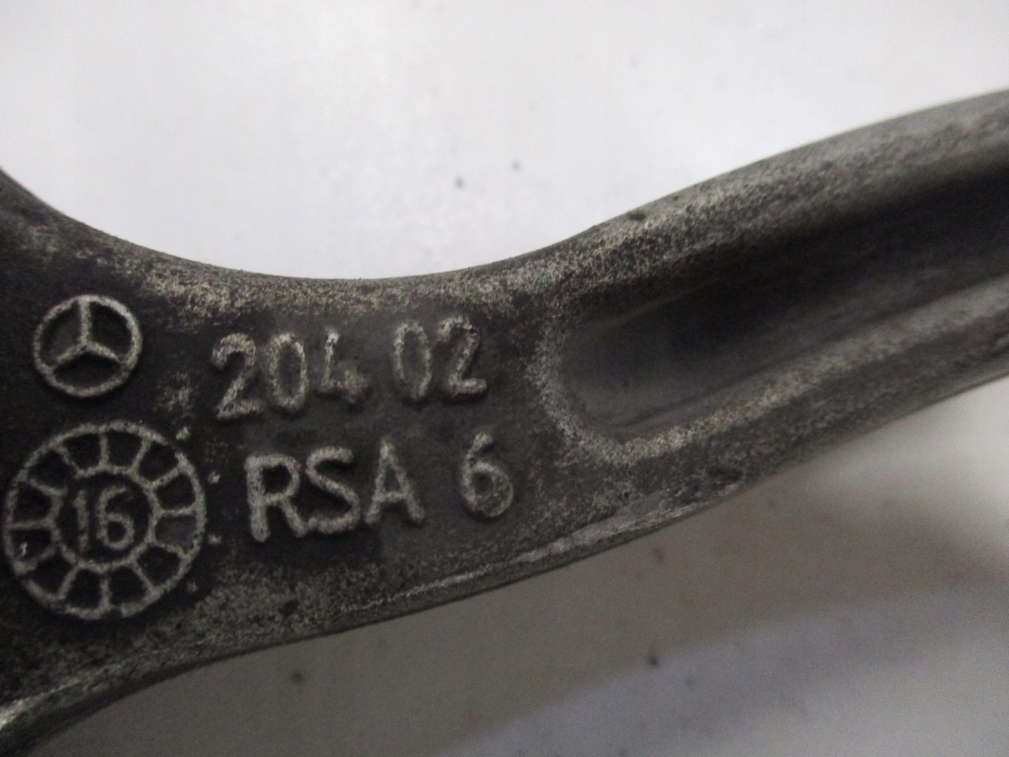 QUERLENKER QUERLENKER HINTEN MERCEDES E KLASA 213 2,2CDI