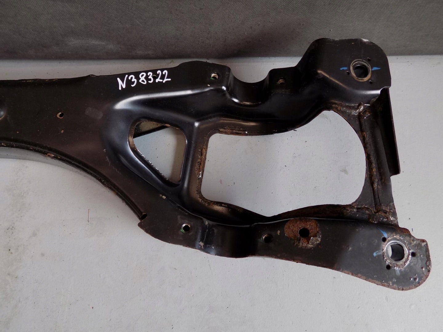 VW TOUAREG 7L Achsträger heck 7L0512369