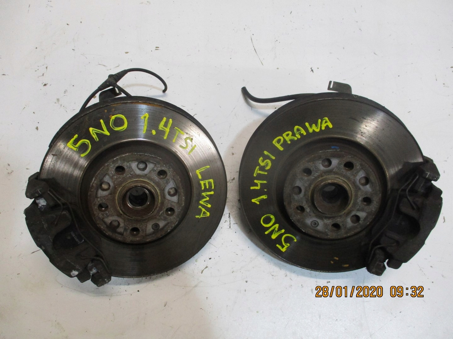 swing swings VW TIGUAN 5N0 1,4TSI