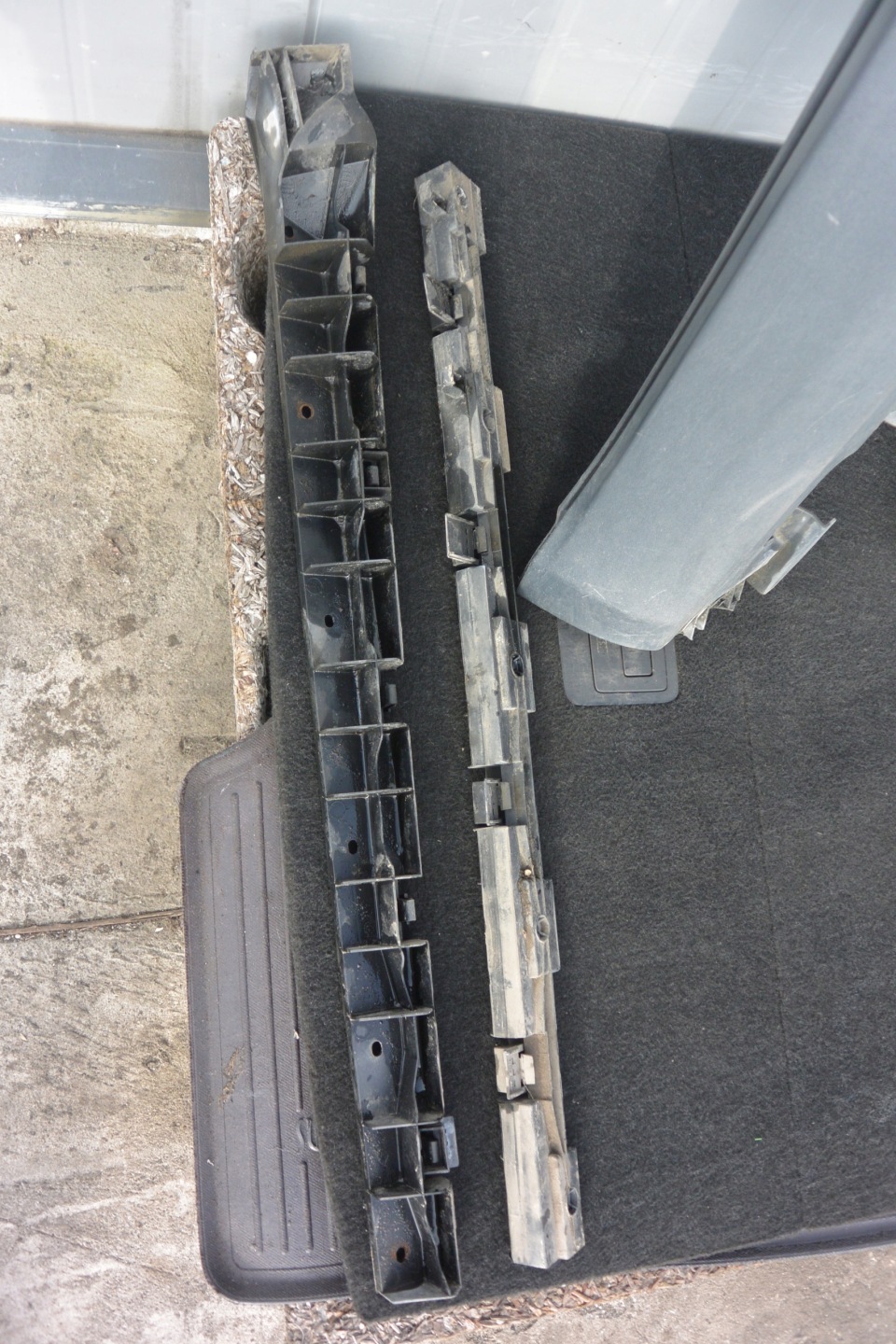 cap of the threshold moulding threshold MERCEDES GL X164