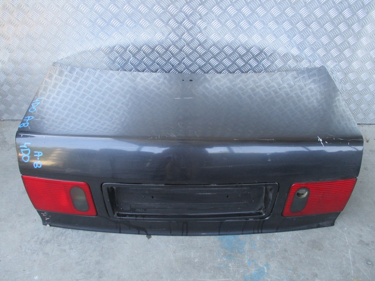 HECKKLAPPE AUDI A8 4D0