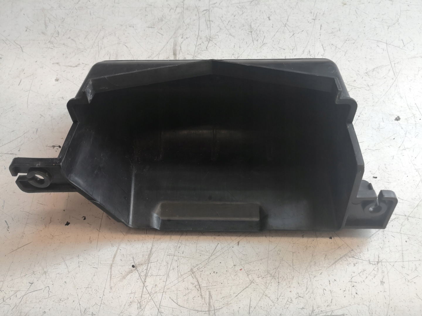cover spoiler plastic KIA CARENS IV 28221A4000