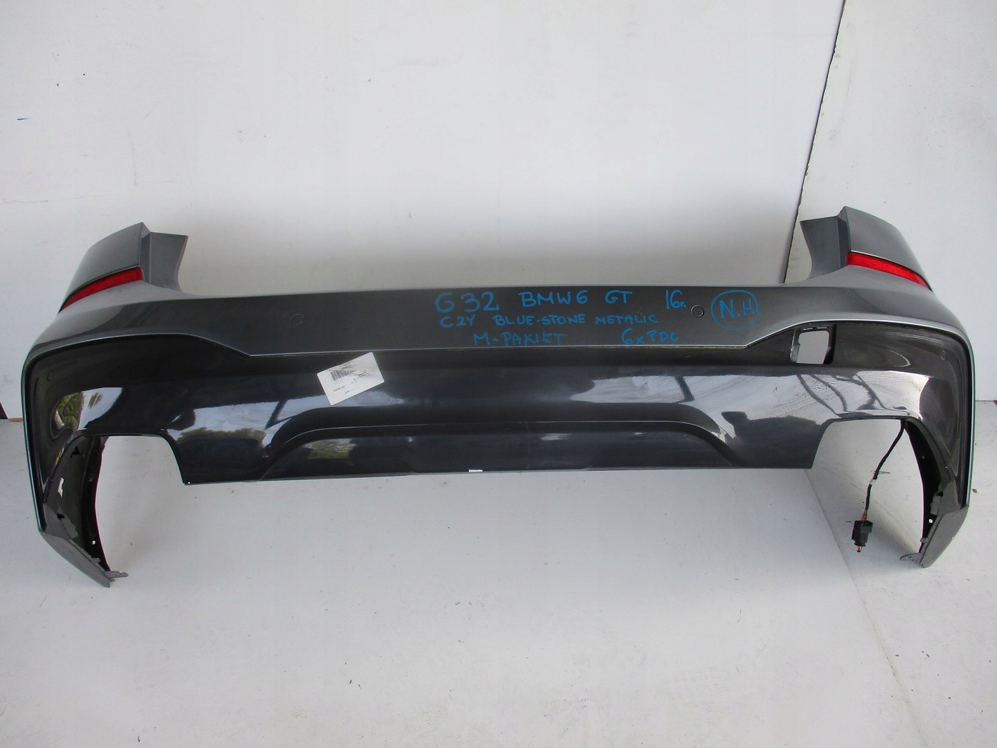 bumper BMW 6 G32 GT 16R C2Y m-packet 6X PDC rear part