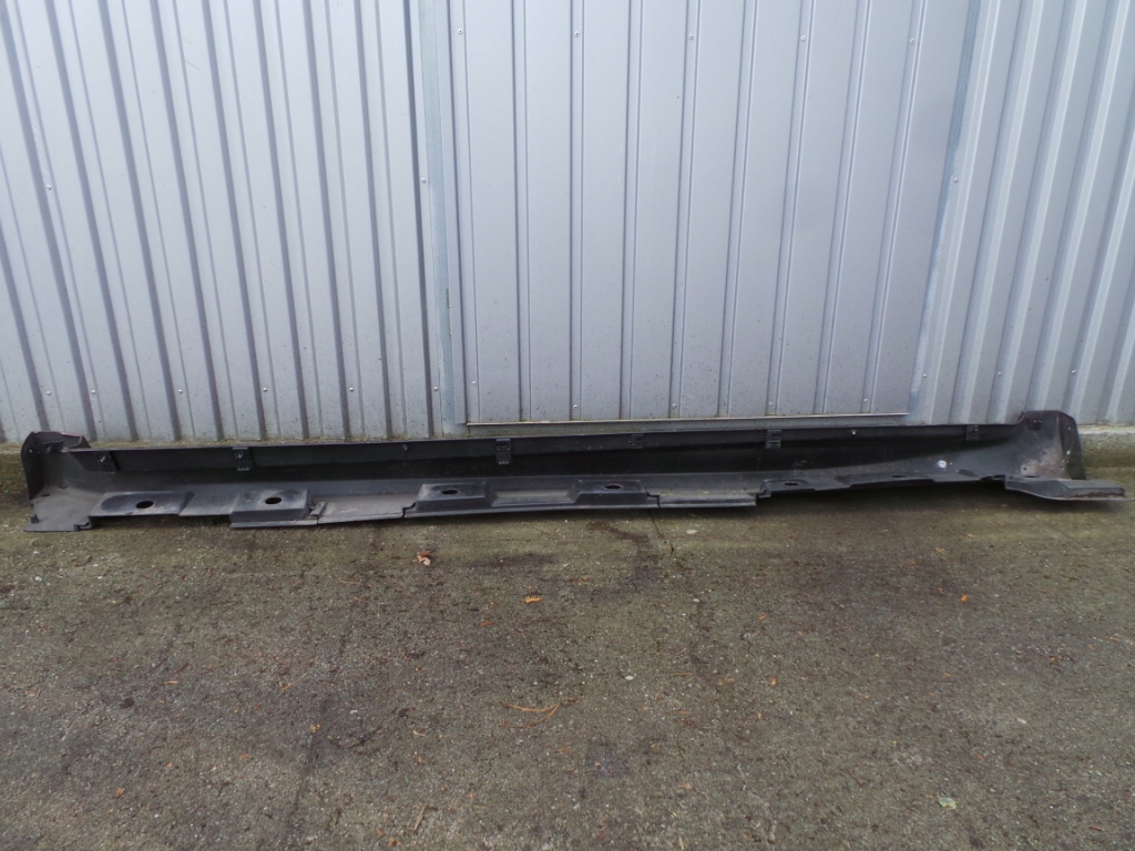 moulding threshold right Toyota Avensis III T29 15