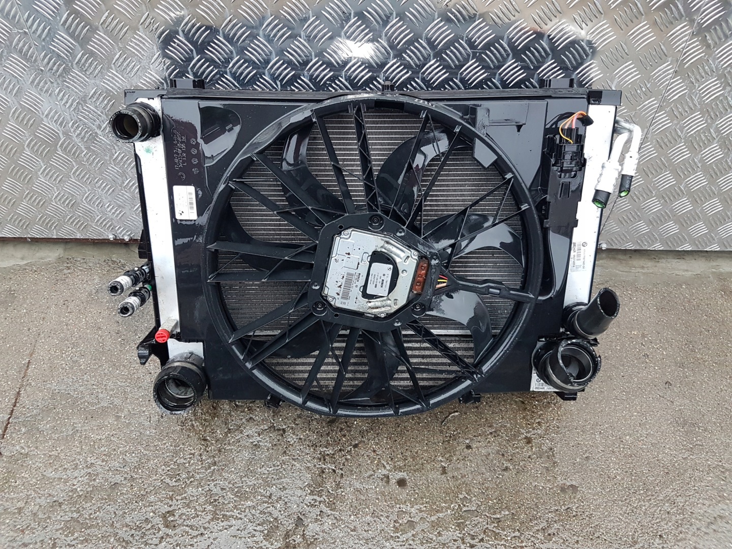 RADIATORE KOMPLET BMW E60 E61 LIFT 2.0D, 3.0D