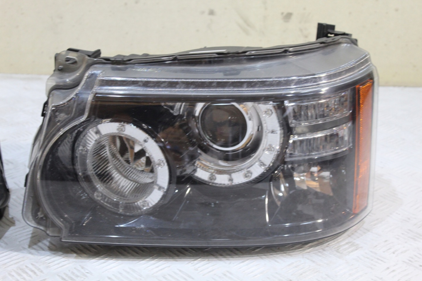 light left front XENON RANGE ROVER SPORT LIFT