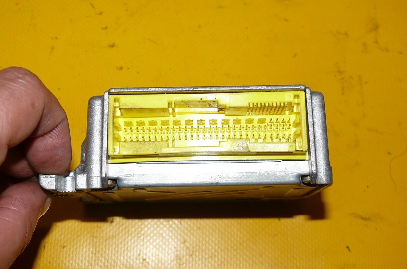 modul SENSOR AIRBAG airbag AUDI A4 B6 3.0 V6