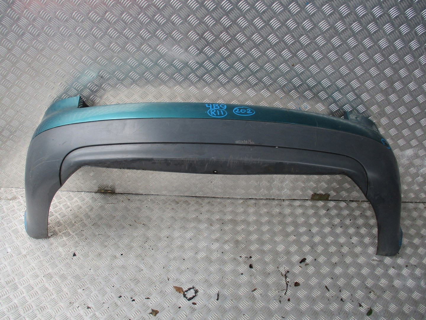Stoßstange AUDI A6 4B9 KOMBI heck hinten