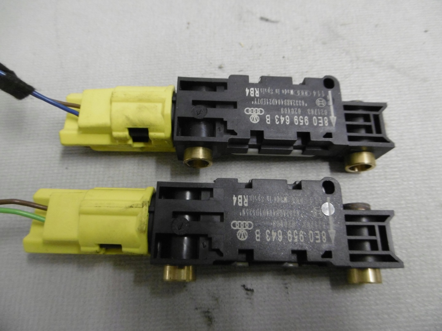 SENSOR airbag AUDI A4 TT SEAT EXEO A3 8E0959643B