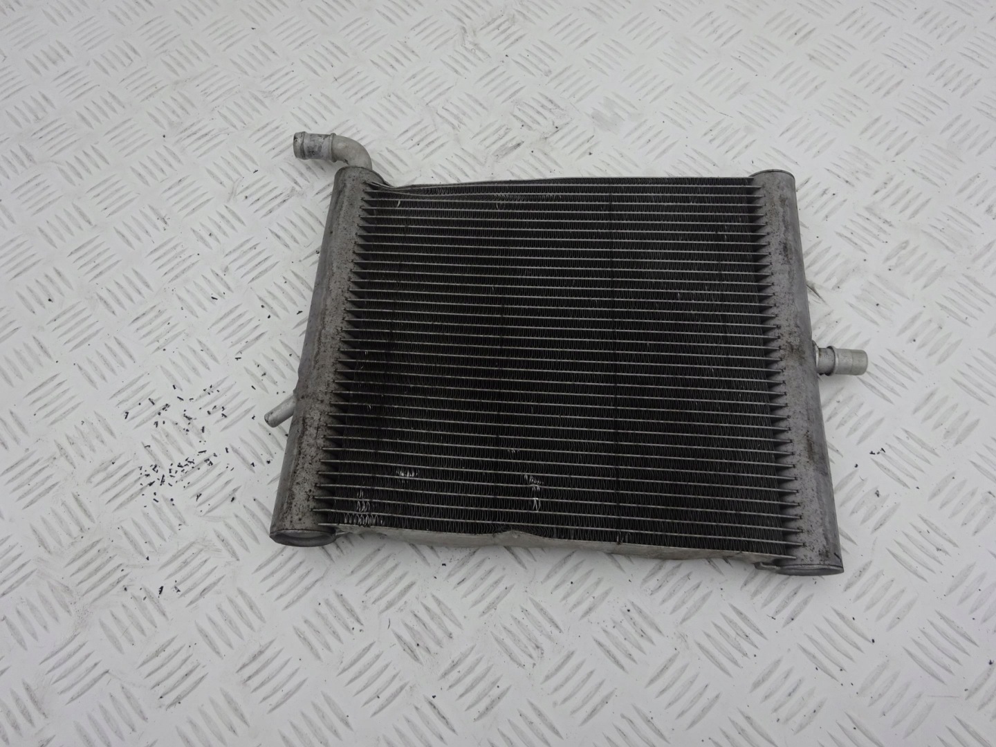 RANGE ROVER SPORT VOGUE FPLA8D048AA water cooler