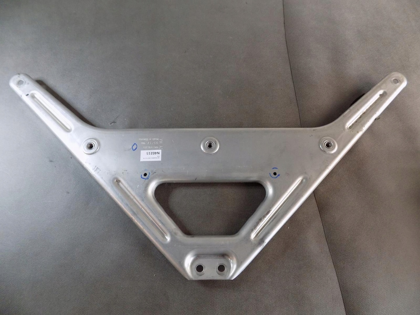 VW TOUAREG III console KIELICHOW 4M0806303