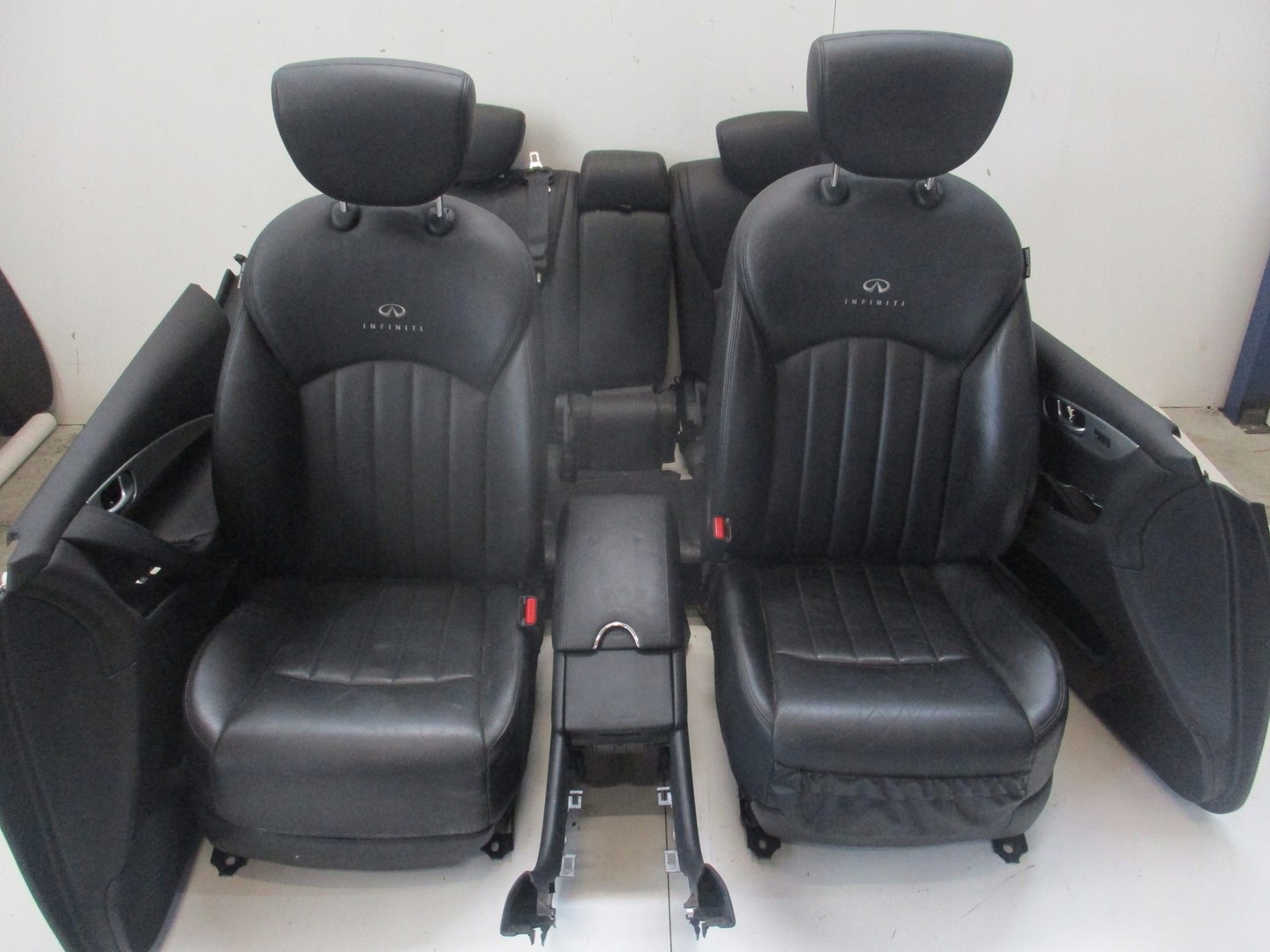 upholstery seats leather INFINITI EX30 EX 30
