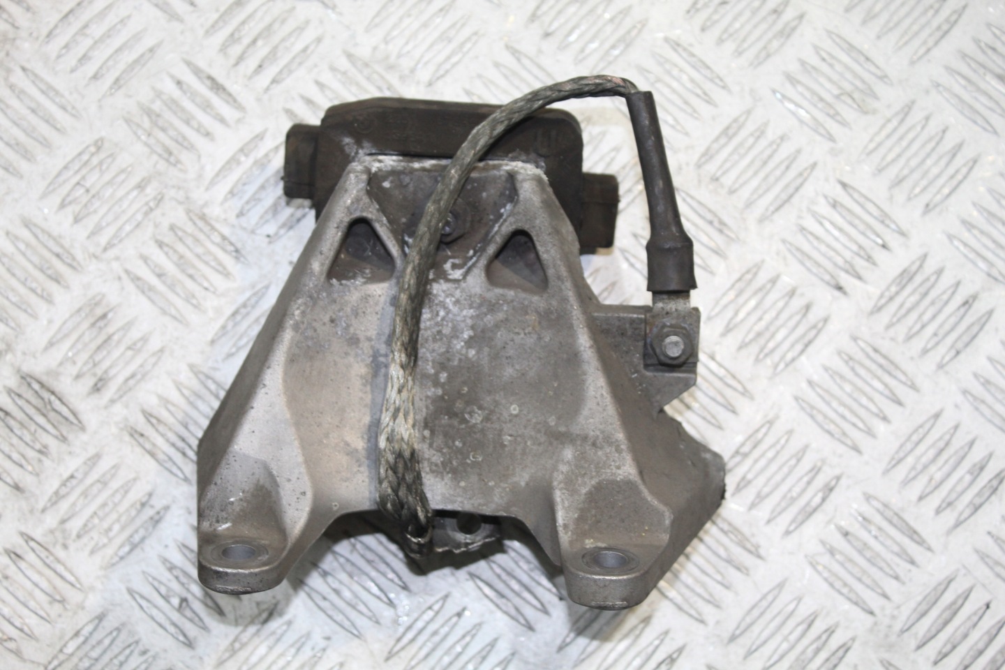 Getriebehalter BMW 5 GT F07 6781235