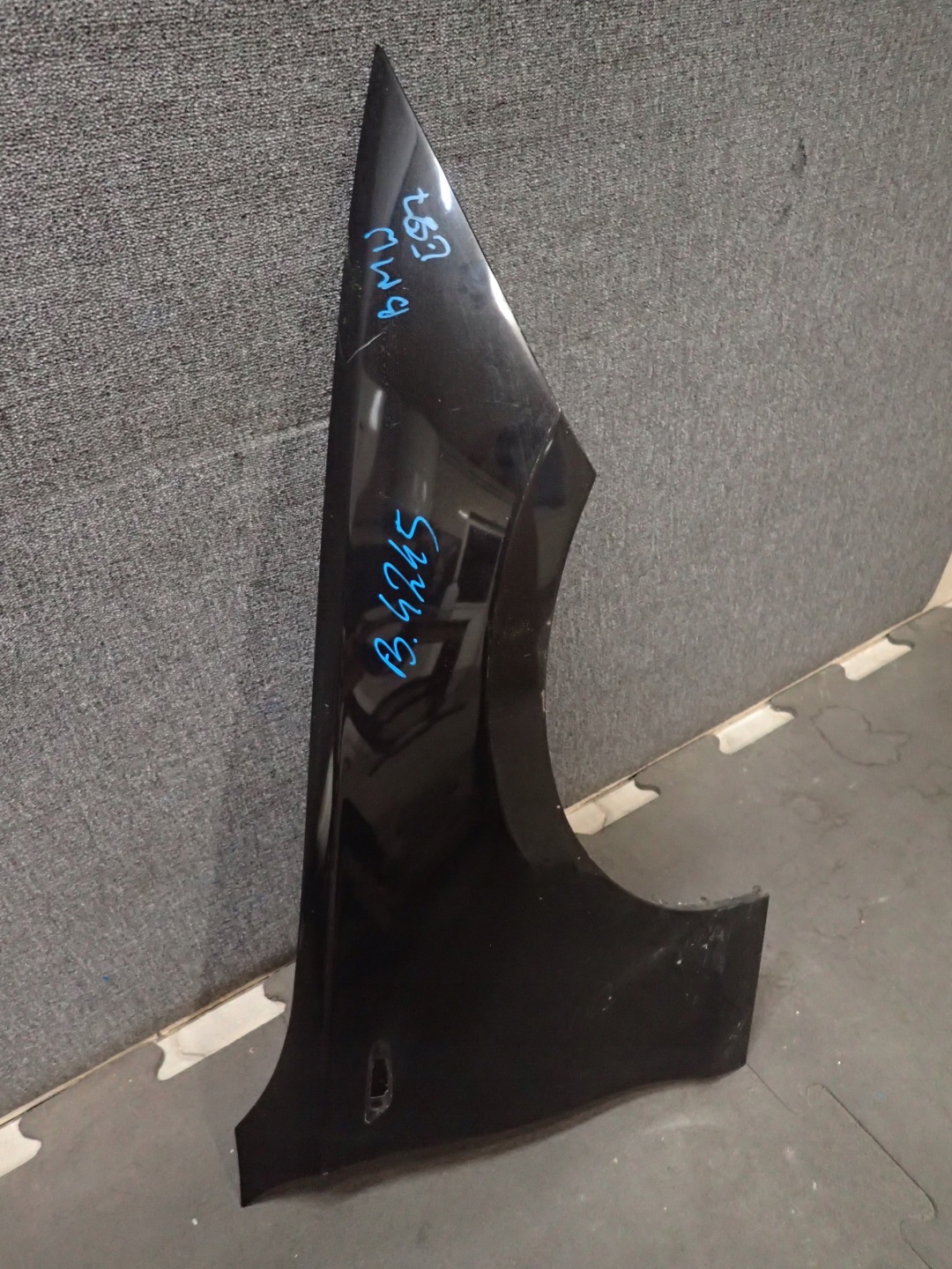 PARAFANGO ANTERIORE DESTRA BMW E 1 E82 E81 E88 E87