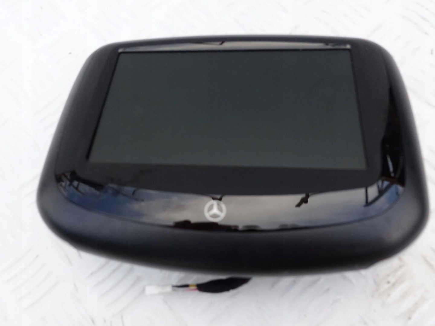 MERCEDES DVD PLAYER B67827060 MONITOR display