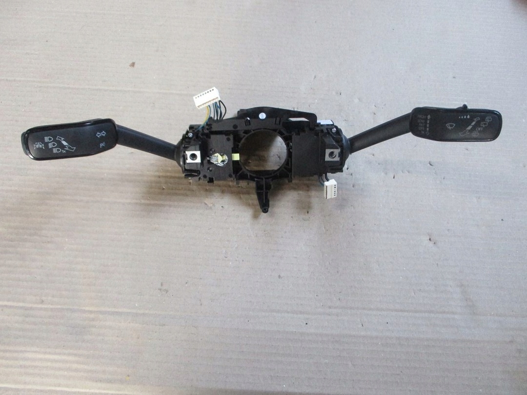 DEVIO LEVE VOLANTE VW PASSAT 5Q0953507CM