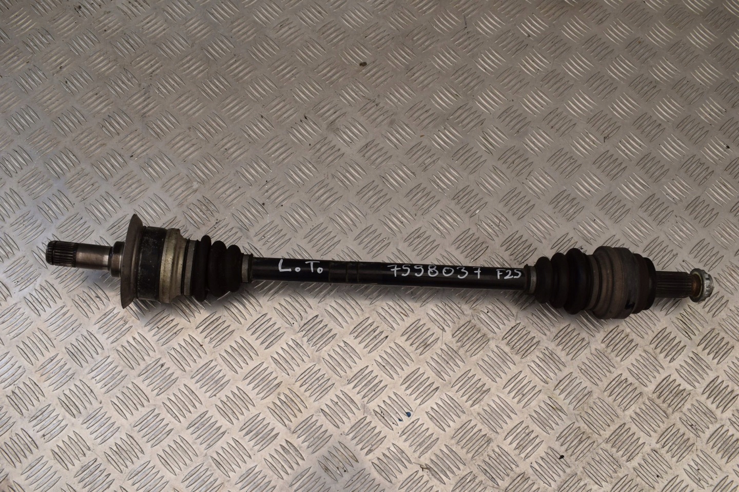 semi-axis semi-axis left rear part BMW X3 F25 7598037