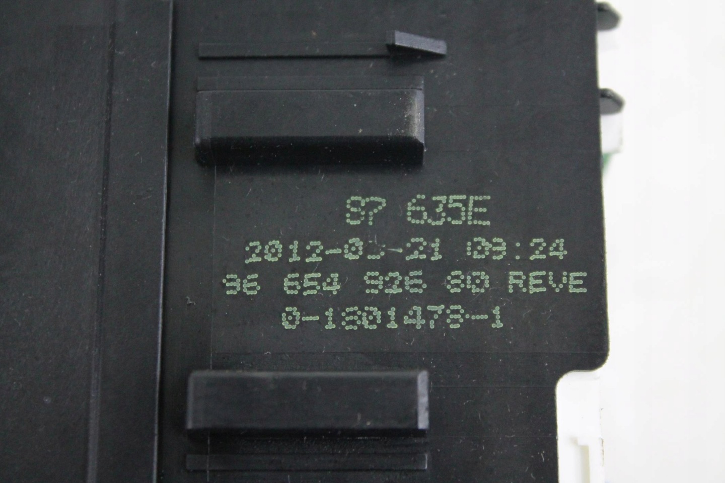 MODULE FUSIBLES 9665492680 PEUGEOT 508
