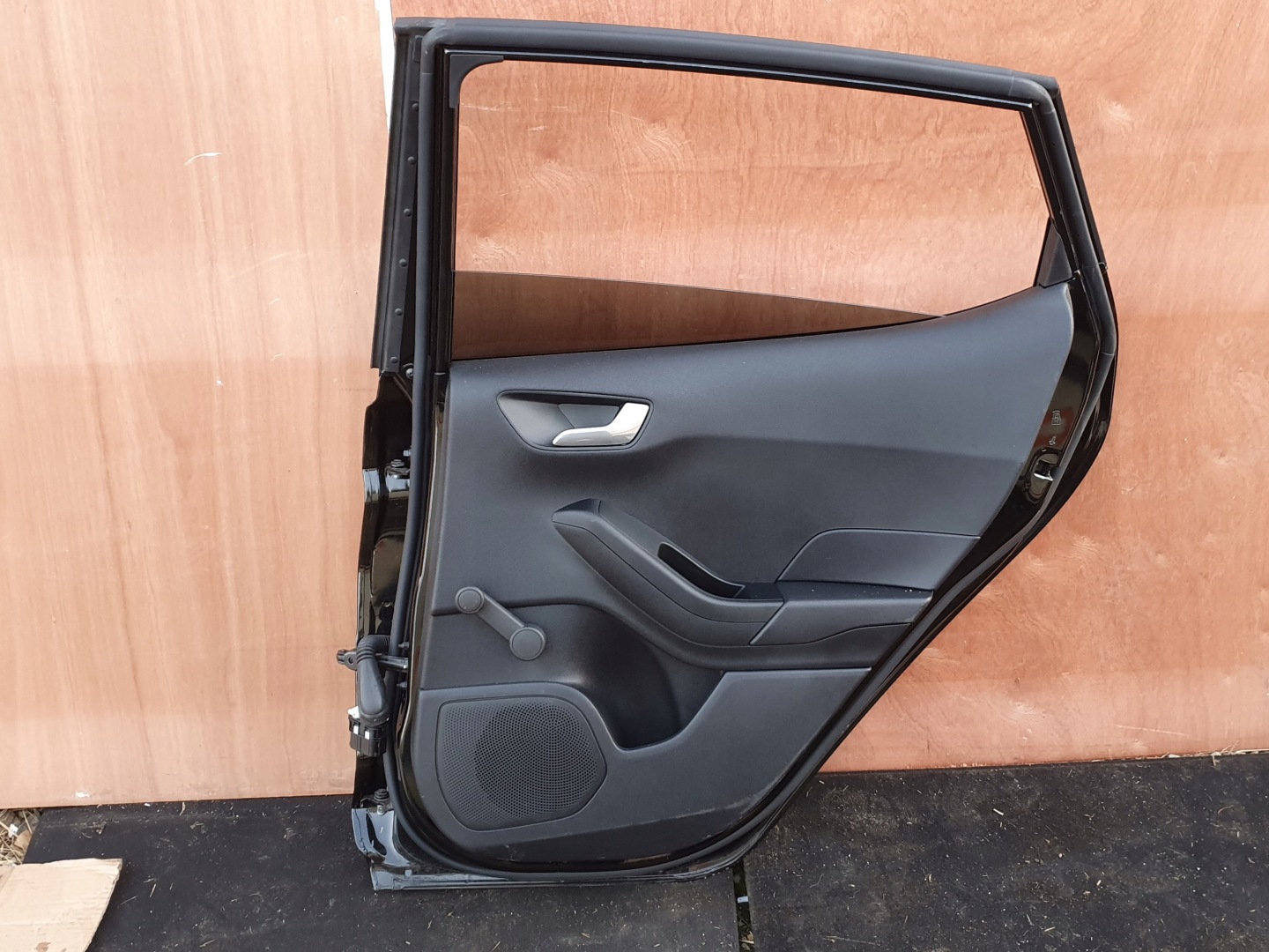 FORD FIESTA MK8 2017-2021 Tür rechts heck 5D SHADOW BLACK