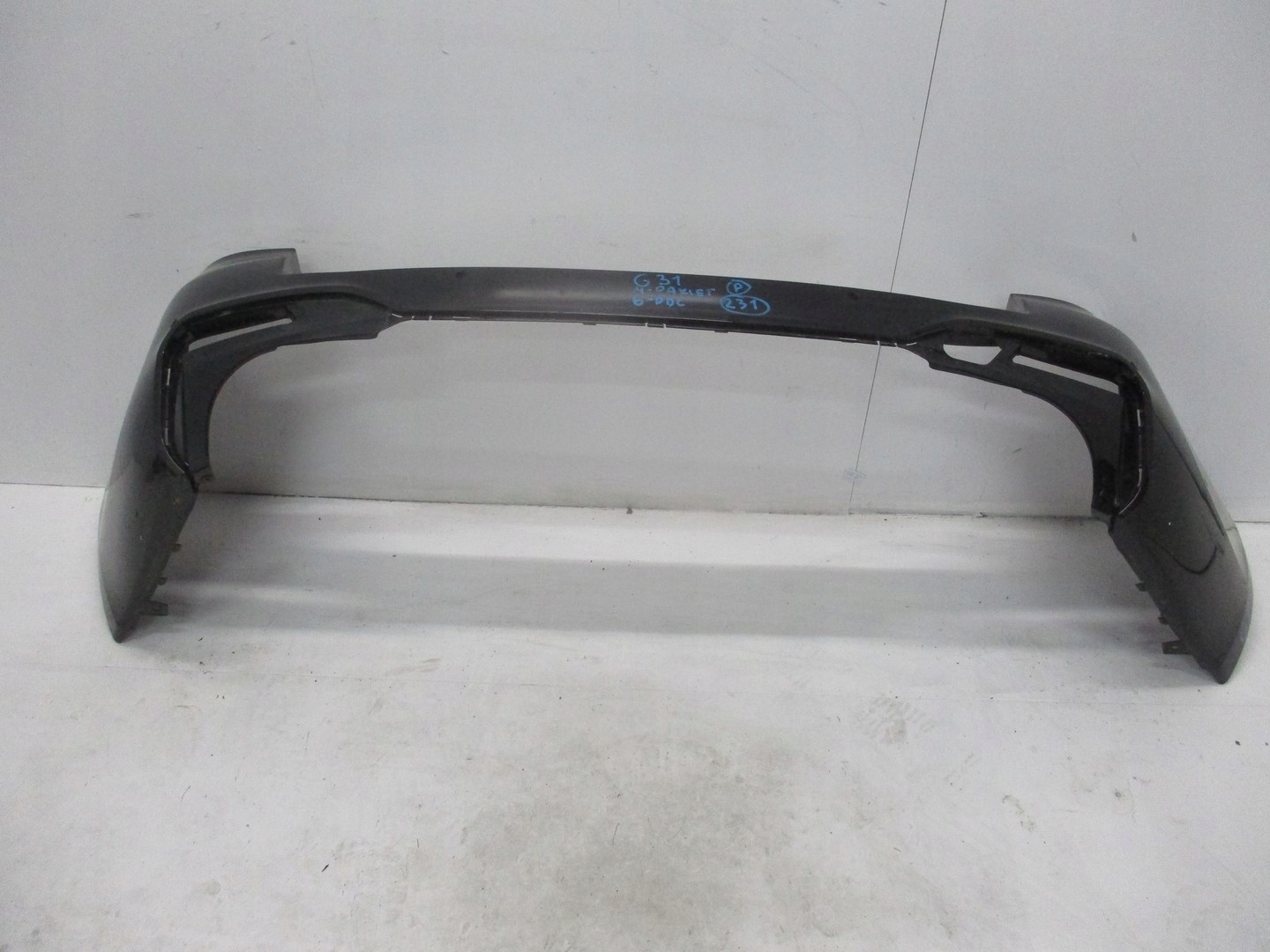 STOSSSTANGE BMW 5 G31 M-PAKET UNTER PDC NACKT HECK