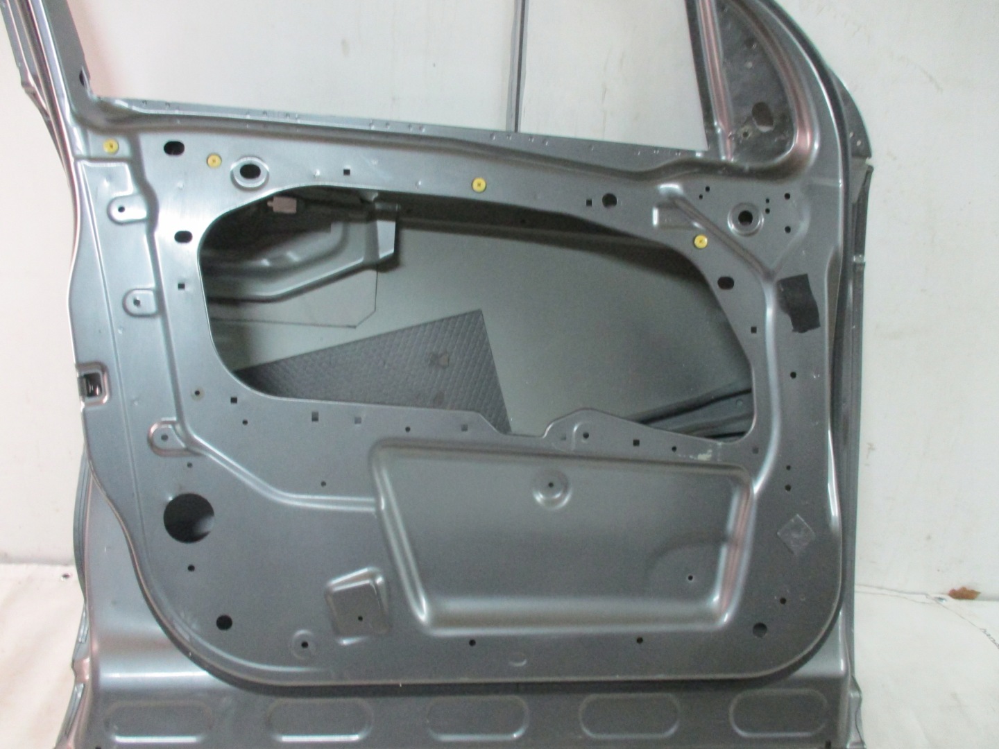door left front Land Rover Discovery 16r