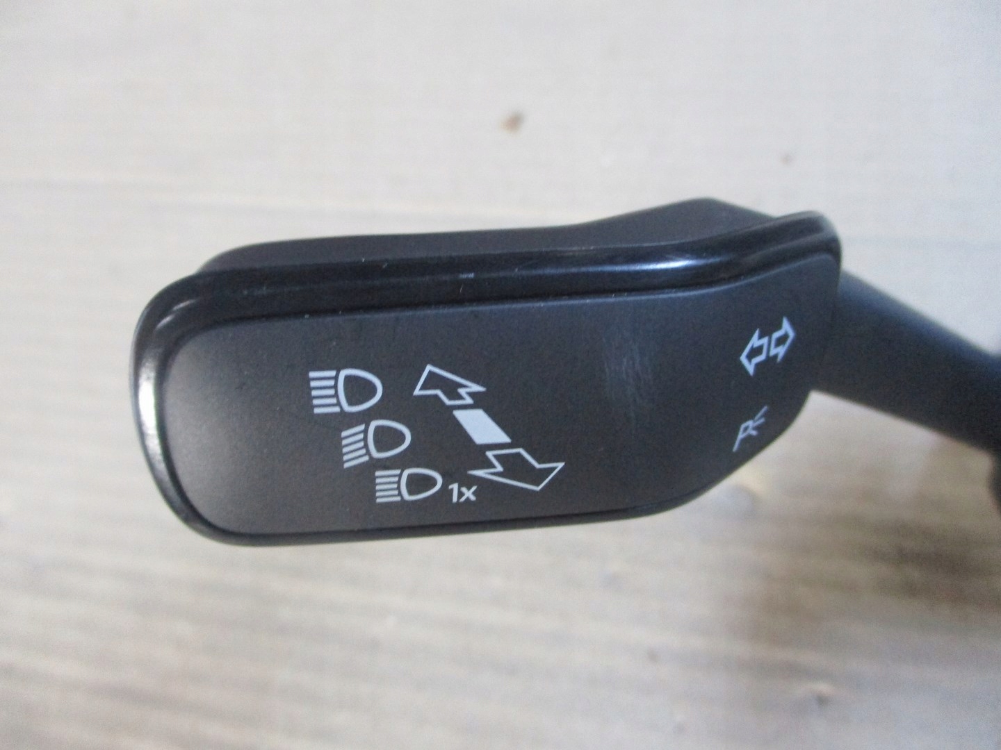 Páčka pod volant Vw Golf 5Q0953521P