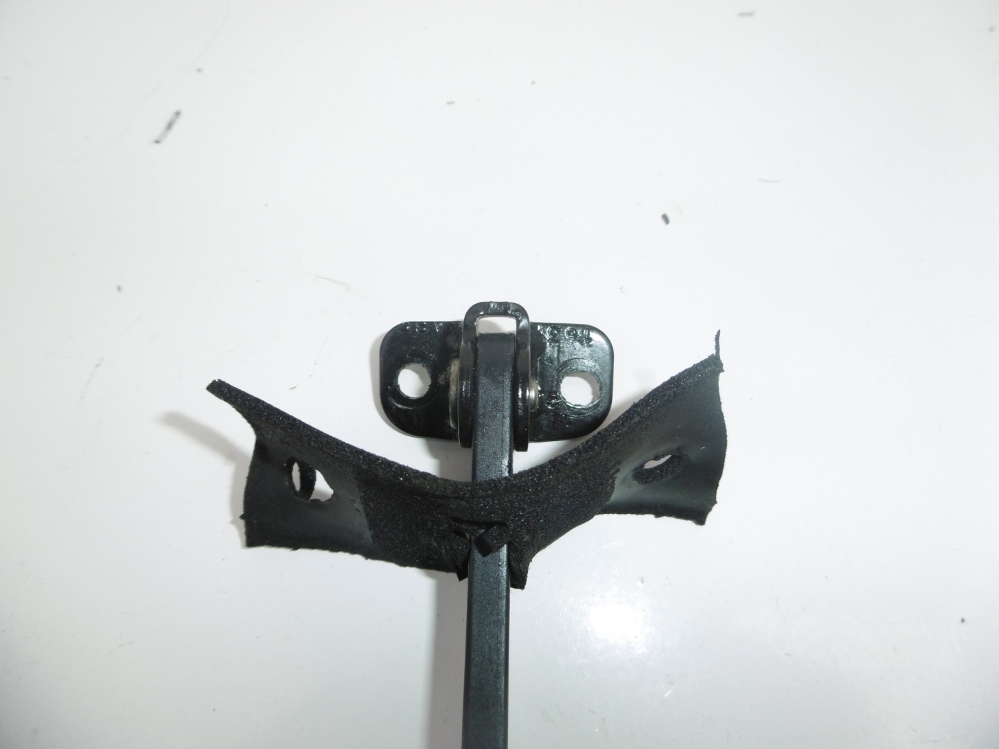 limiter door left rear part RANGE ROVER SPORT L320