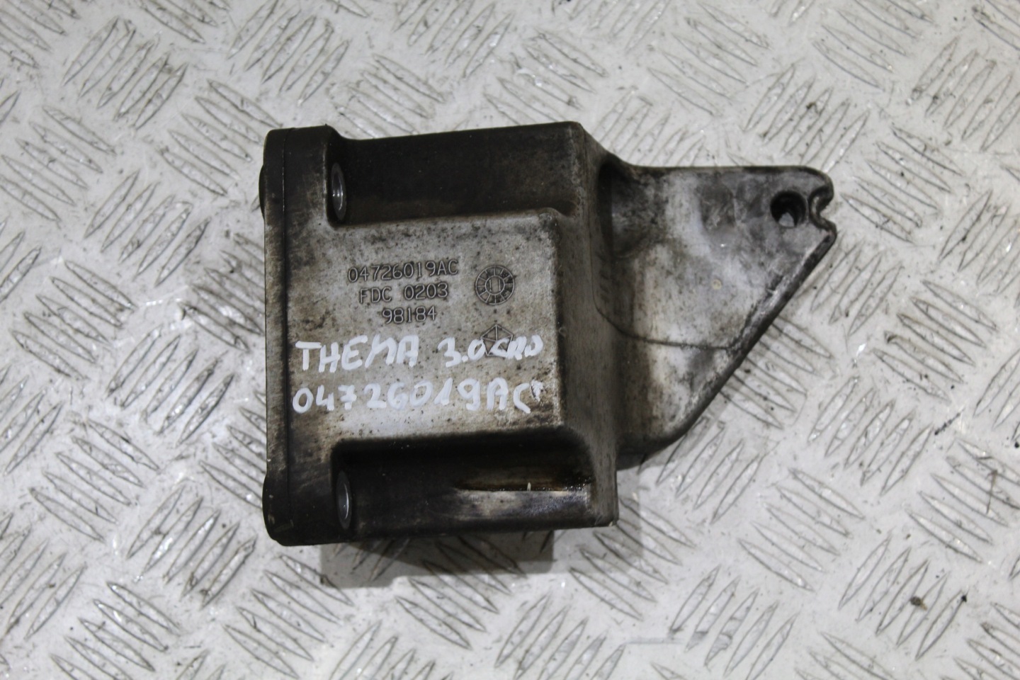engine mount LANCIA THEMA 2013 04726019AC