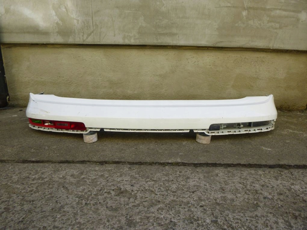 AUDI Q7 4L0 bumper rear