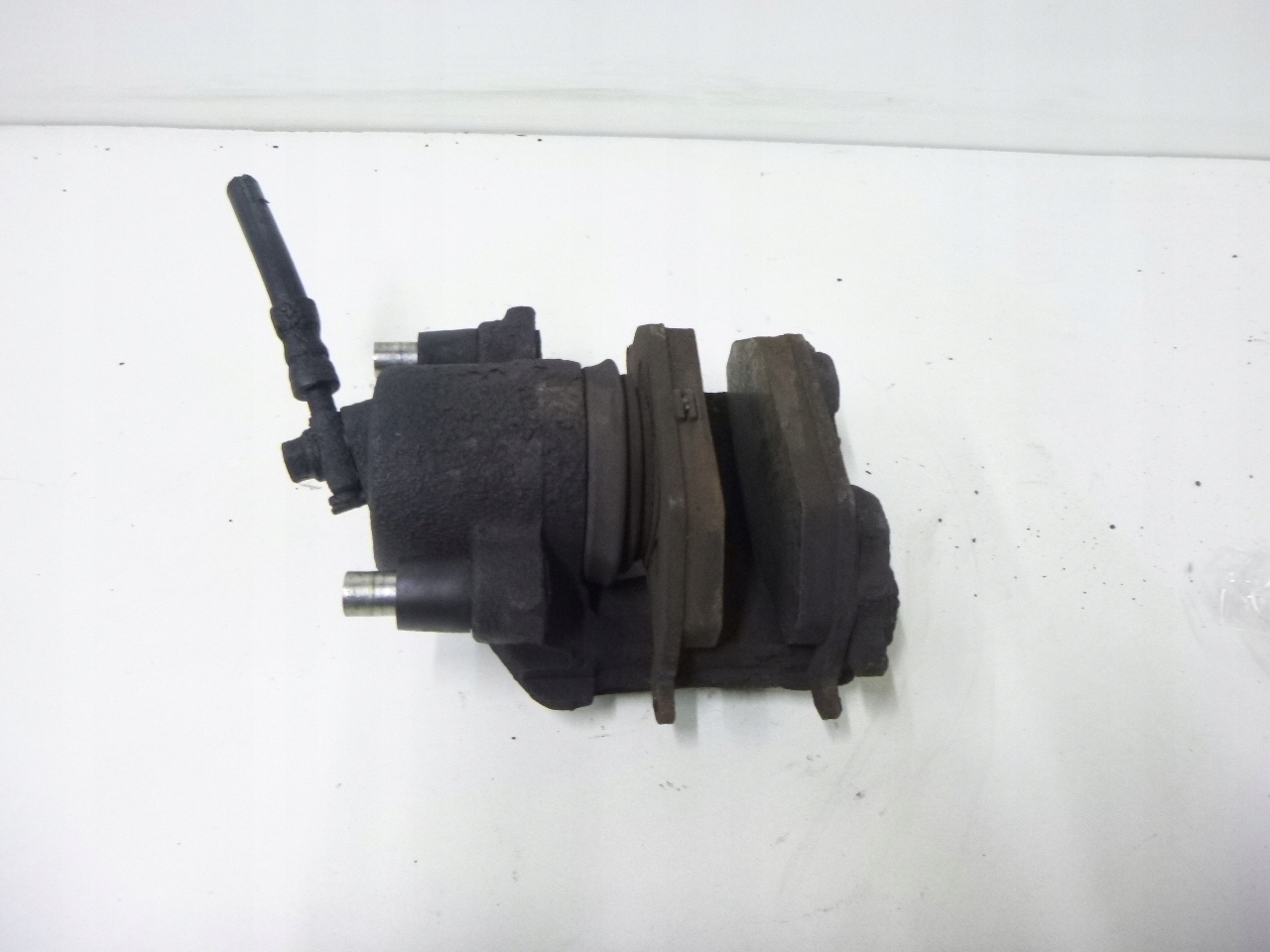 caliper brake front Volkswagen Golf IV 1.6 2000