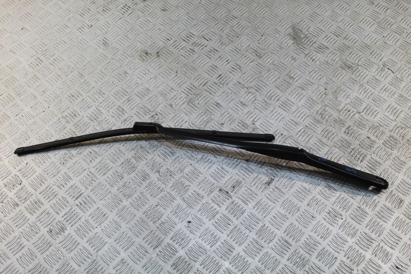 wiper arm left BMW 7 G11 G12