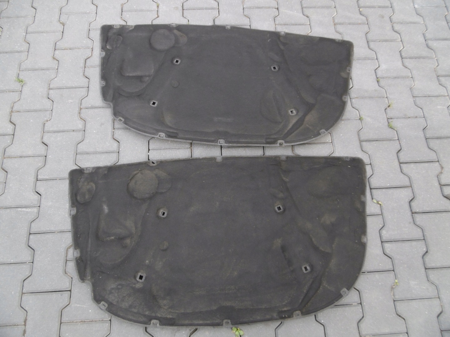 Insonorisation du capot AUDI A6 C6 2004-2008