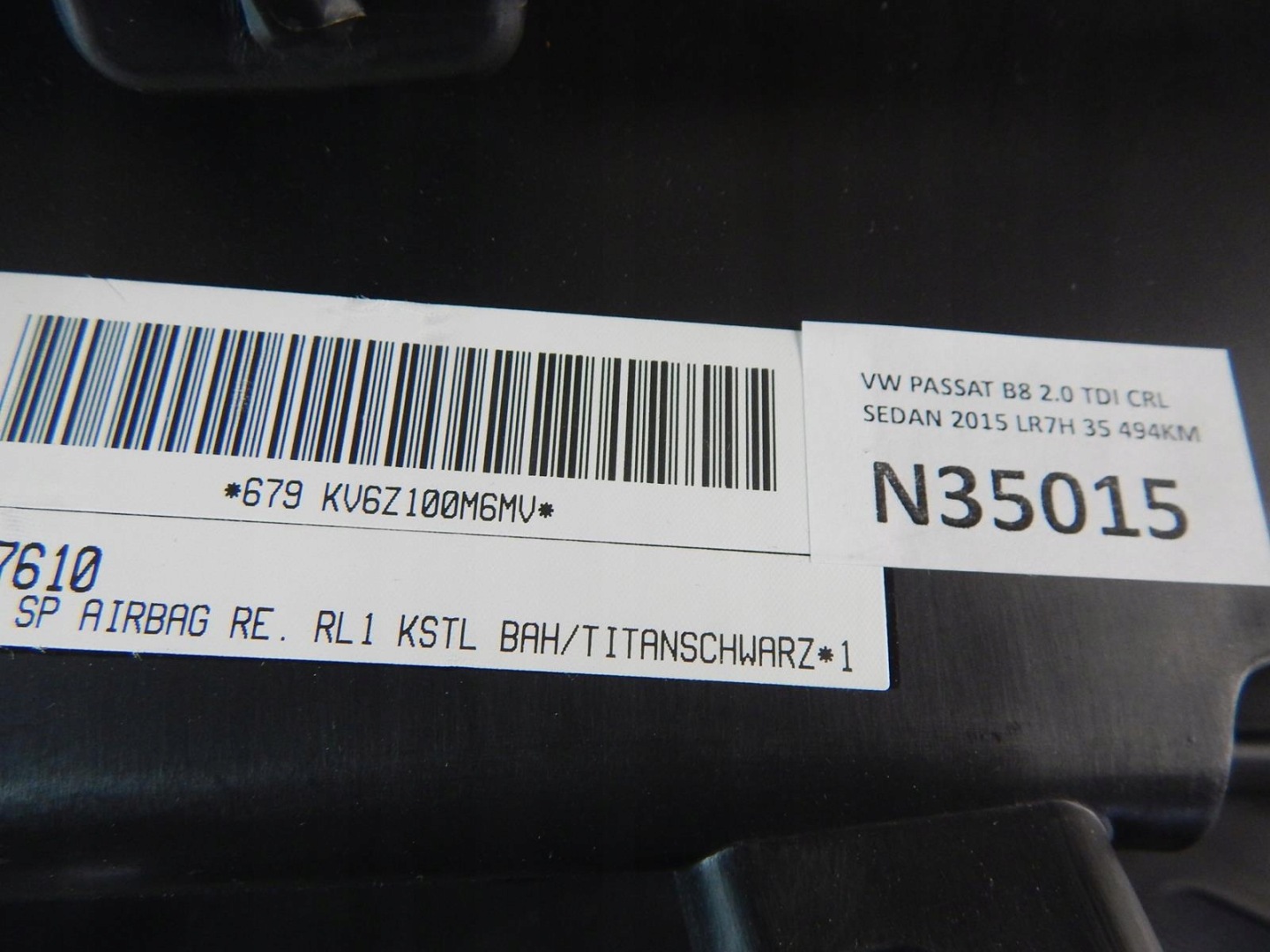 VW PASSAT B8 Seite KANAPY 3G5885702H