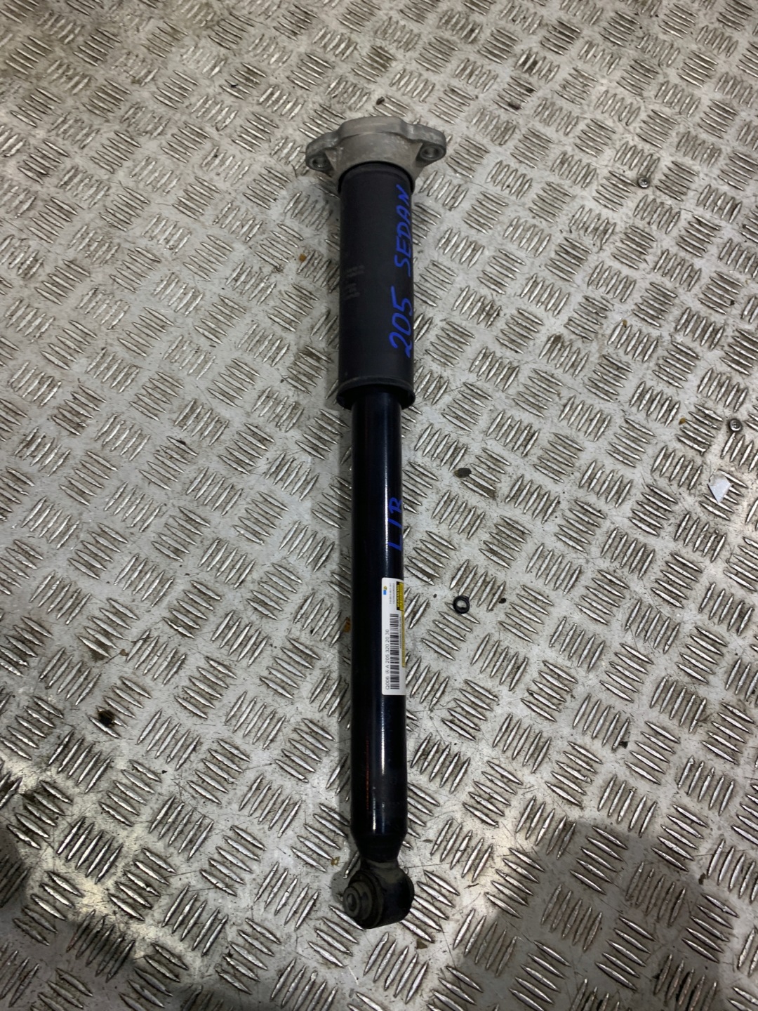IDEALNY shock absorber rear MERCEDES W205 1