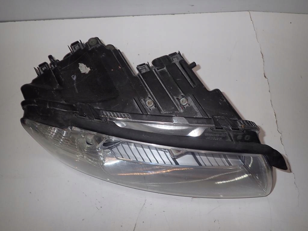light front right AUDI A8 D3 LIFT 06-10 BI-XENON