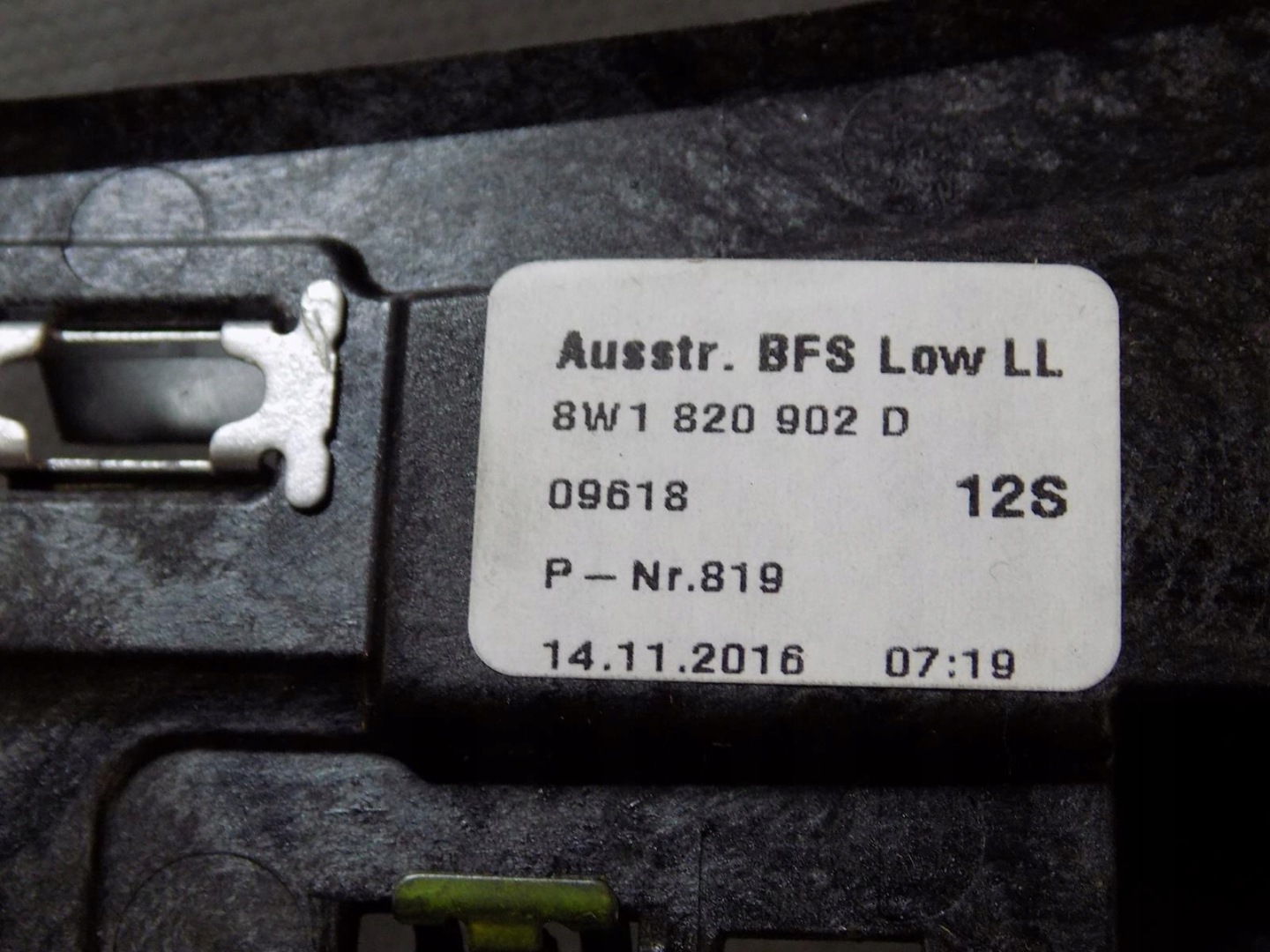 AUDI RS5 8W central grid air conditioning devices 8W1820902D
