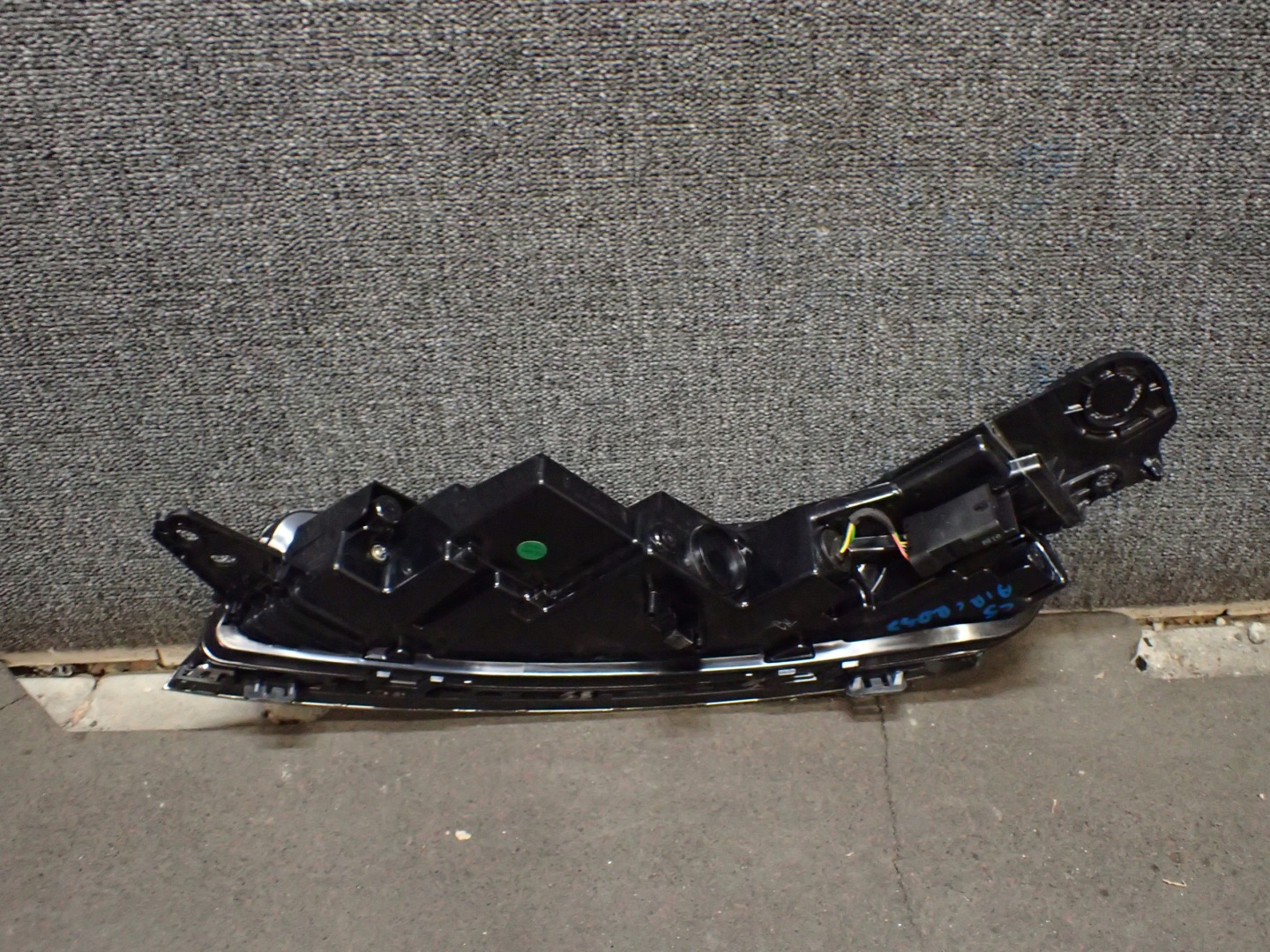 LIGHT FRONT RIGHT CITROEN C5 AIRCROSS LED